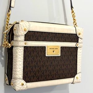 Michael Kors Crossbody Bag